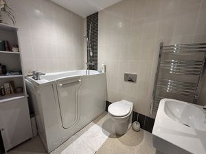 Photo 14- click for photo gallery